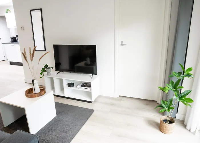 Private Design W Garden & Parking Eindhoven