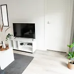 Private Design W Garden & Parking Eindhoven