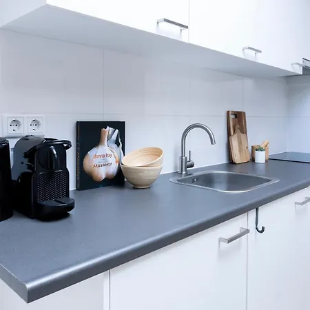 Child-friendly With Equipped Kitchen, Gerard *