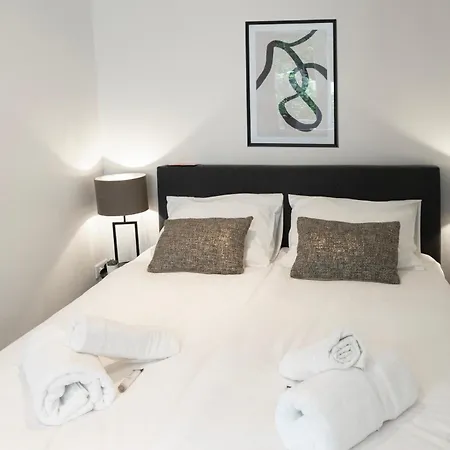 Child-friendly With Equipped Kitchen, Gerard Holiday home